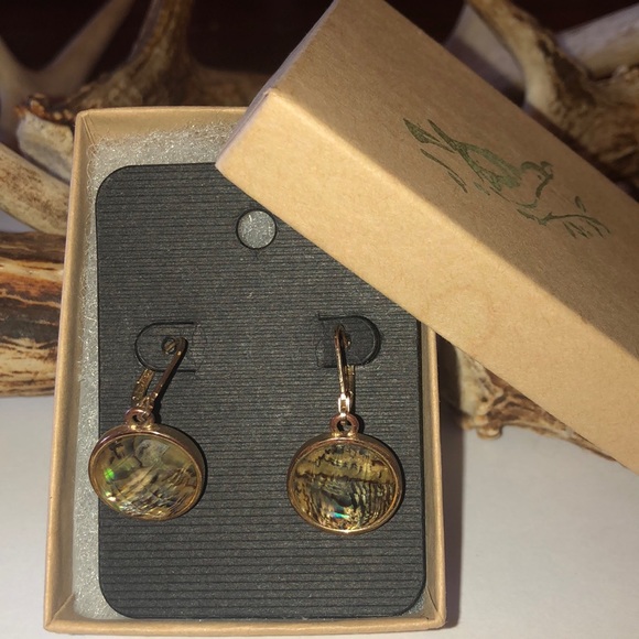 Rutilated Quartz Leverback Earrings - Picture 5 of 8